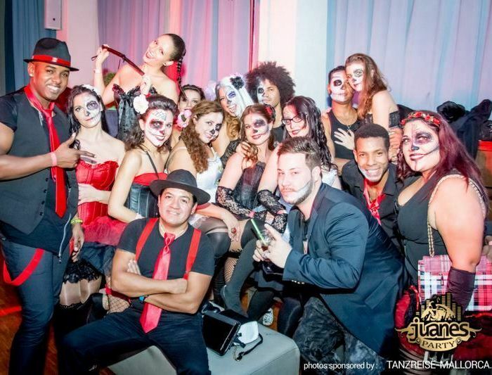 Halloween X-Tra Club